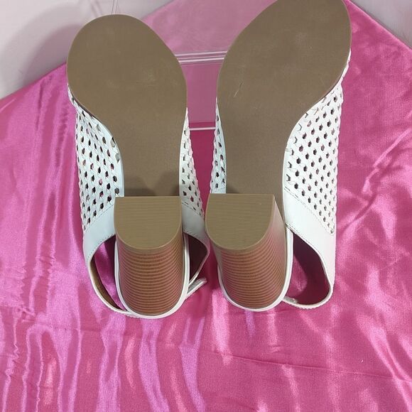 Charlotte Russe Womens SZ 11M White Peep Toe 3.5" Lauren Ankle Booties. - Picture 7 of 10